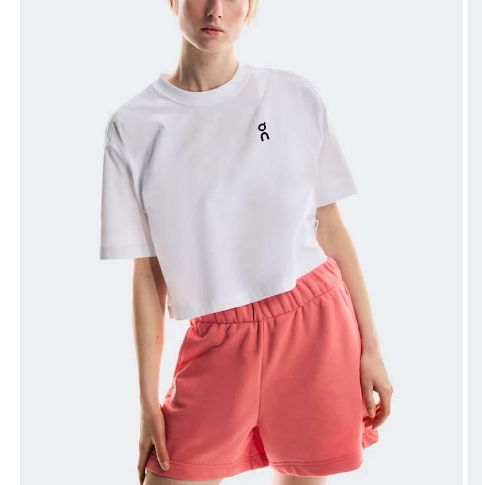 On Club Soft Relaxed Fit Coral Shorts